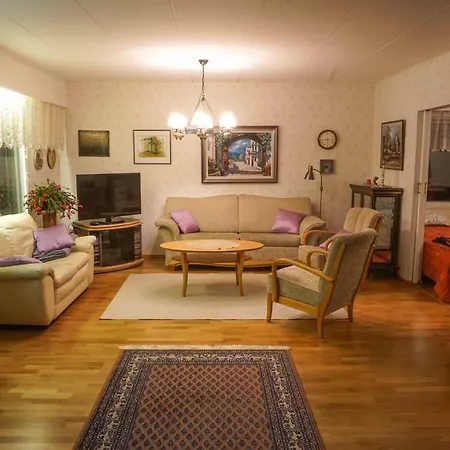 Pp House *